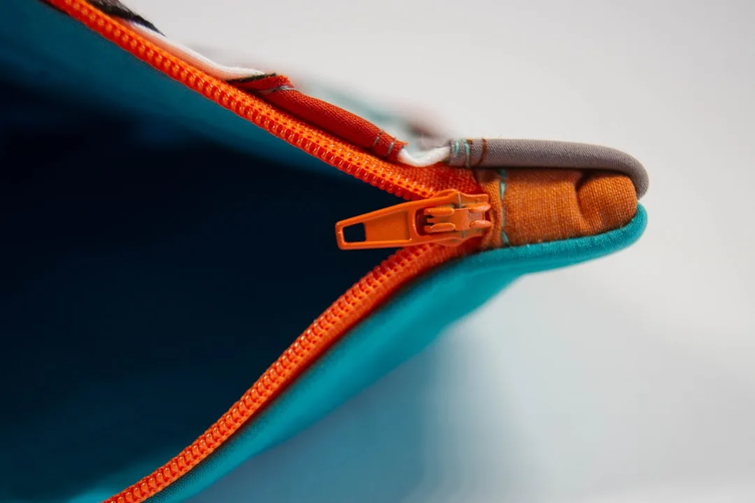 Photo Broken zipper